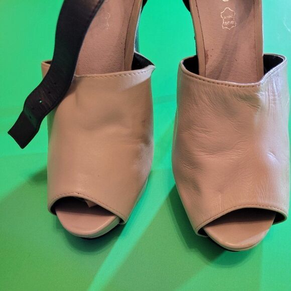 ALDO WOMEN'S LEATHER OPEN TOE ANKLE STRAP SANDAL - Picture 3 of 13